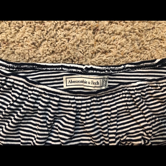 Abercrombie Women’s Off-Shoulder Striped Bodysuit - Picture 7 of 8